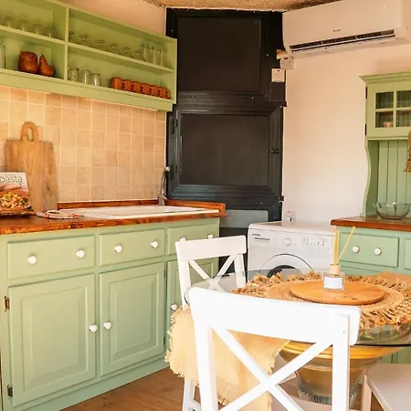 A Duplex In A Gozo Village Square 公寓