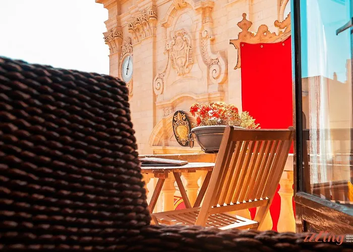 Daire A Duplex In A Gozo Village Square *